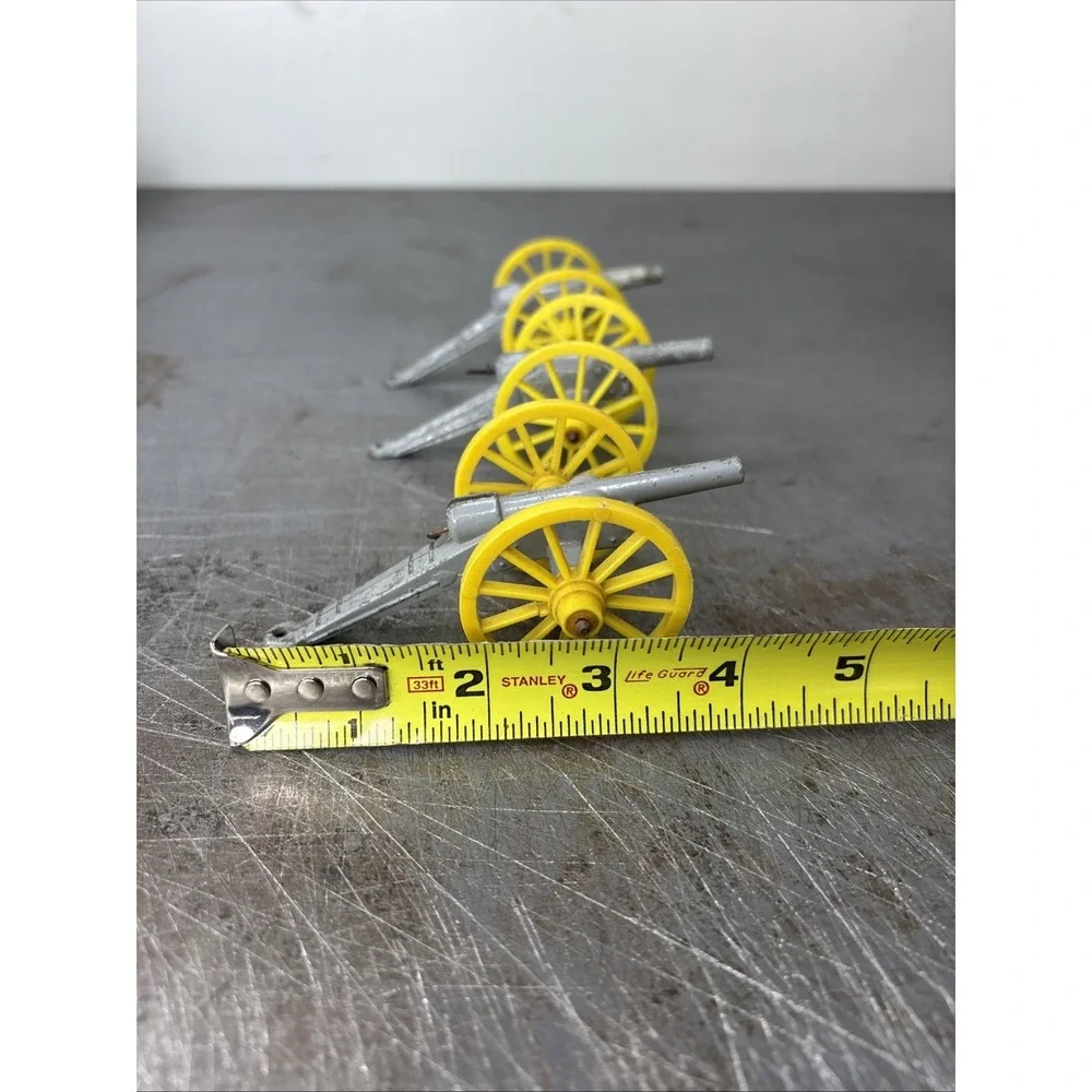 VINTAGE TOY ARTILLERY SPRING ACTION CANNON Lot Of 3 Yellow Wheels Playset‎